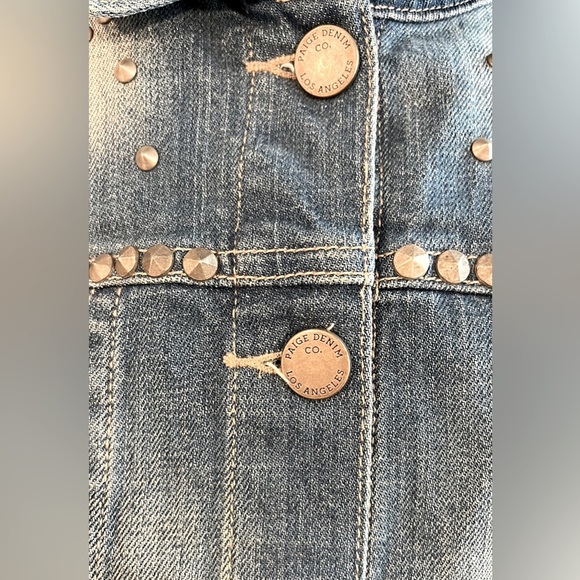 PAIGE - Colbie Denim Studded Denim Jacket in Freedom - Picture 5 of 13